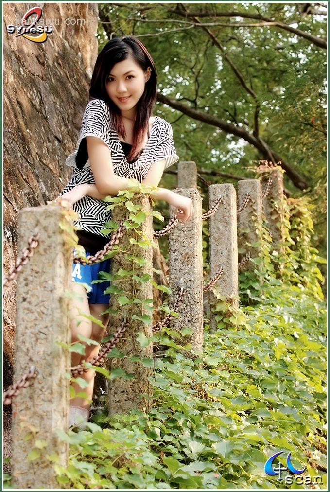 美女旅游照