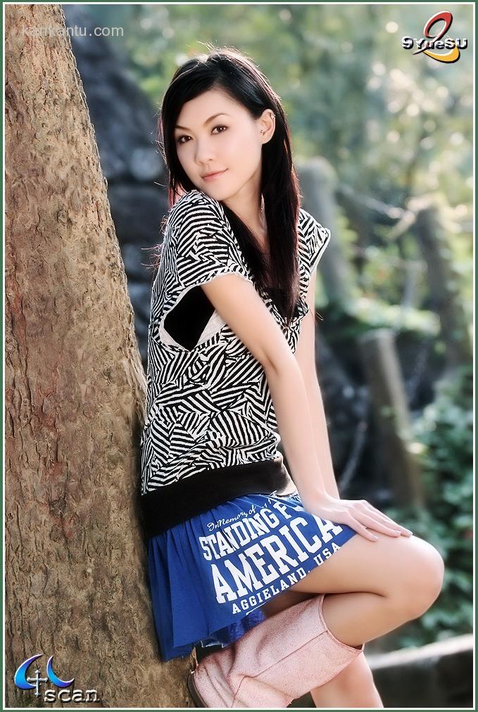 美女旅游照