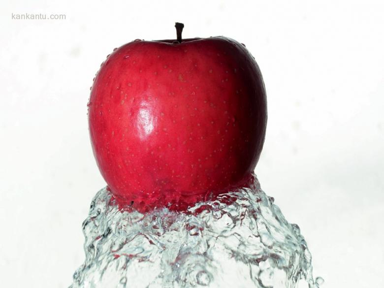 水果入水瞬间