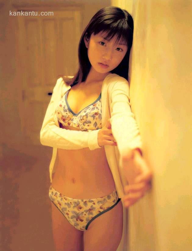 小仓优子性感写真