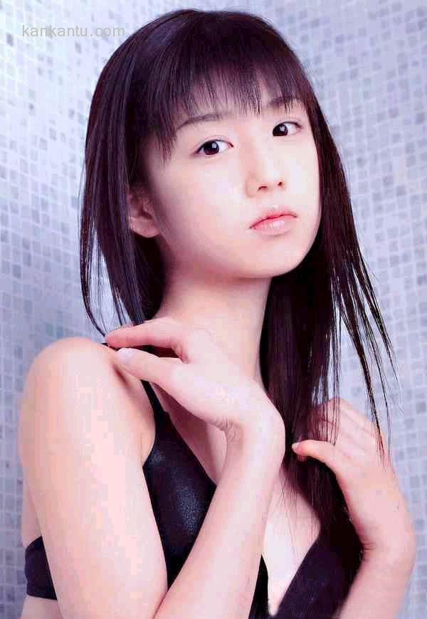 小仓优子性感写真