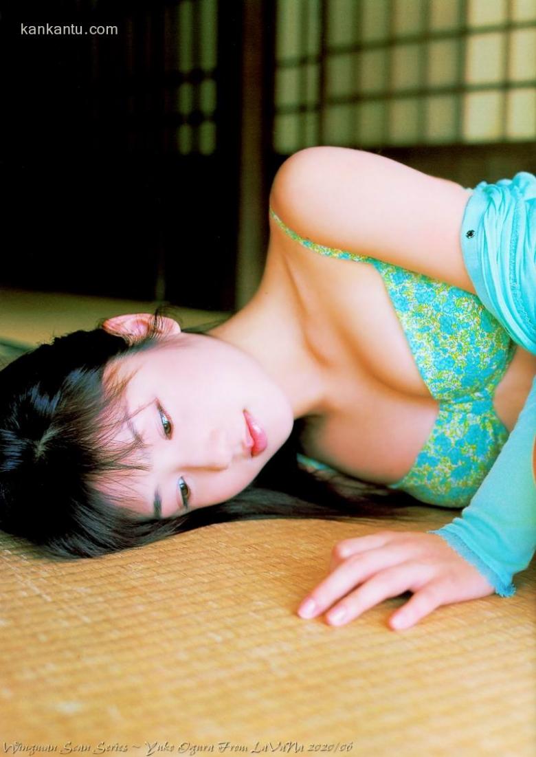 小仓优子性感写真