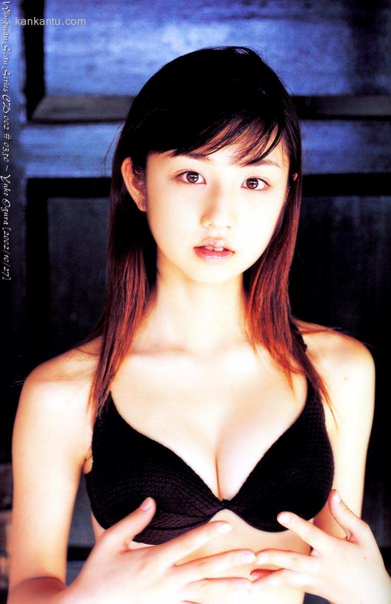 小仓优子性感写真