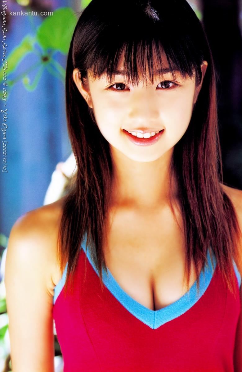 小仓优子性感写真