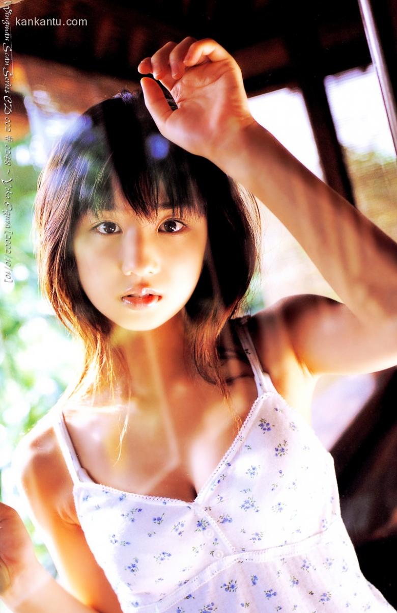 小仓优子性感写真