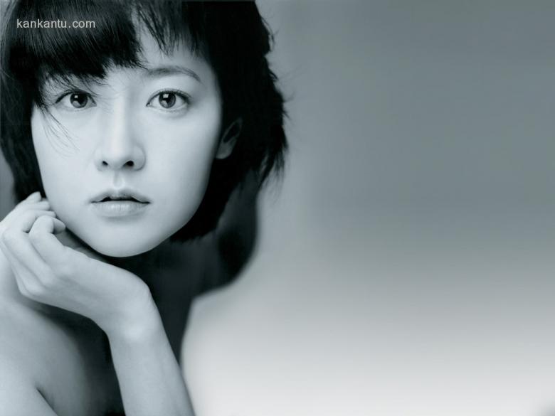 韩国美女李英爱