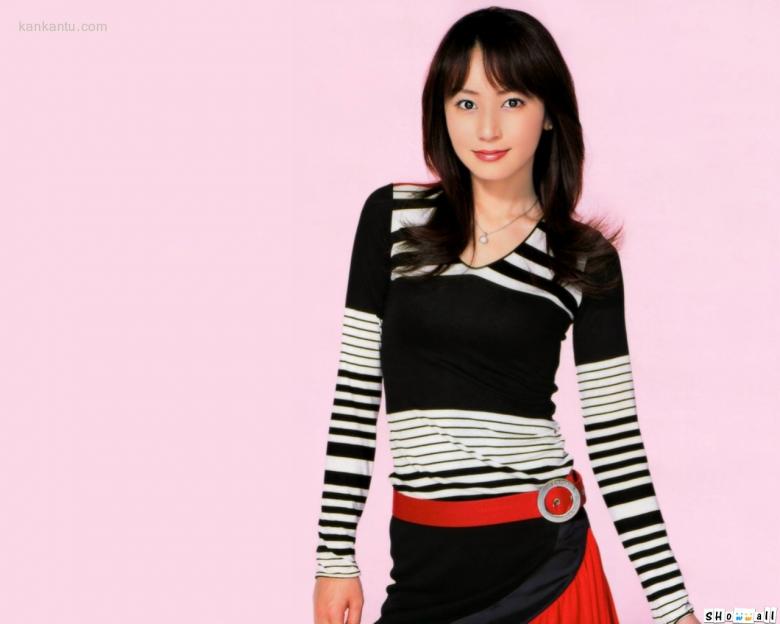 矢田亚希子 Akiko Yada