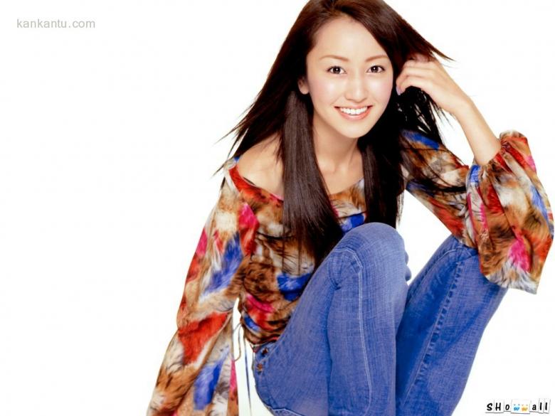 矢田亚希子 Akiko Yada