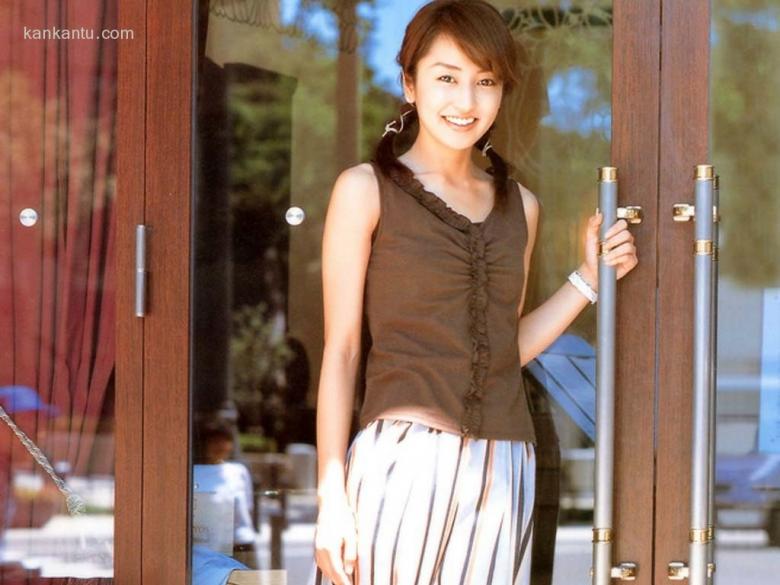 矢田亚希子 Akiko Yada