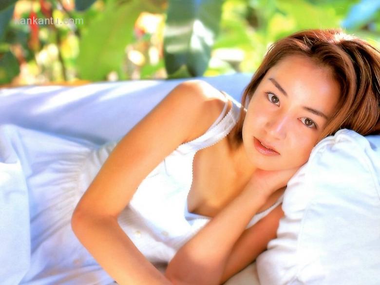 矢田亚希子 Akiko Yada
