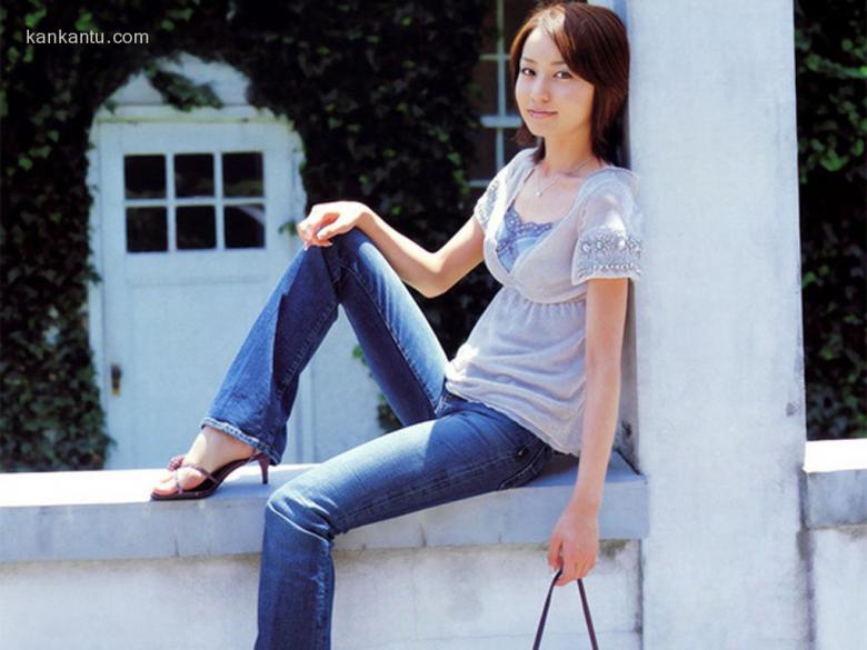 矢田亚希子 Akiko Yada