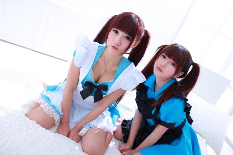 双胞胎美女